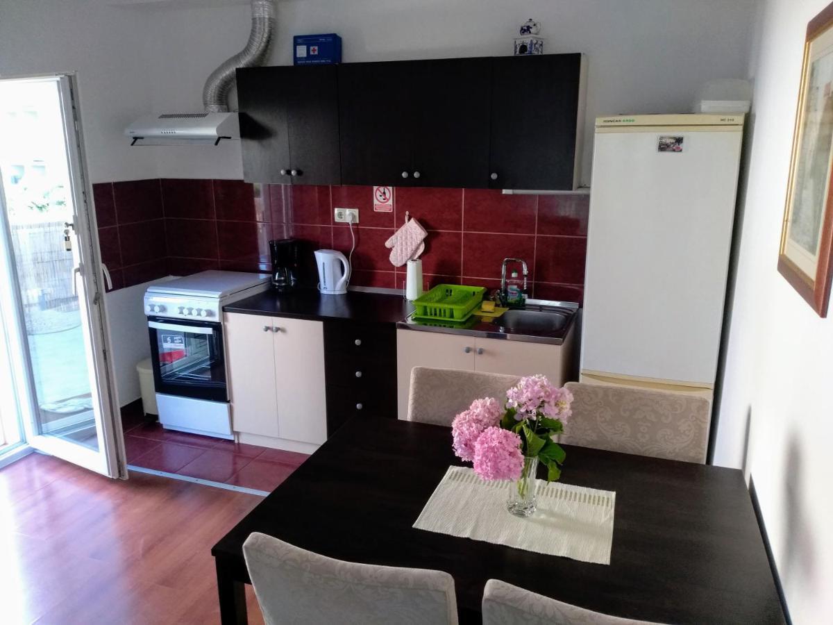 Apartment Paula Kastela Ngoại thất bức ảnh